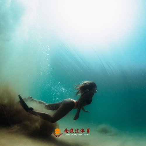 潜水